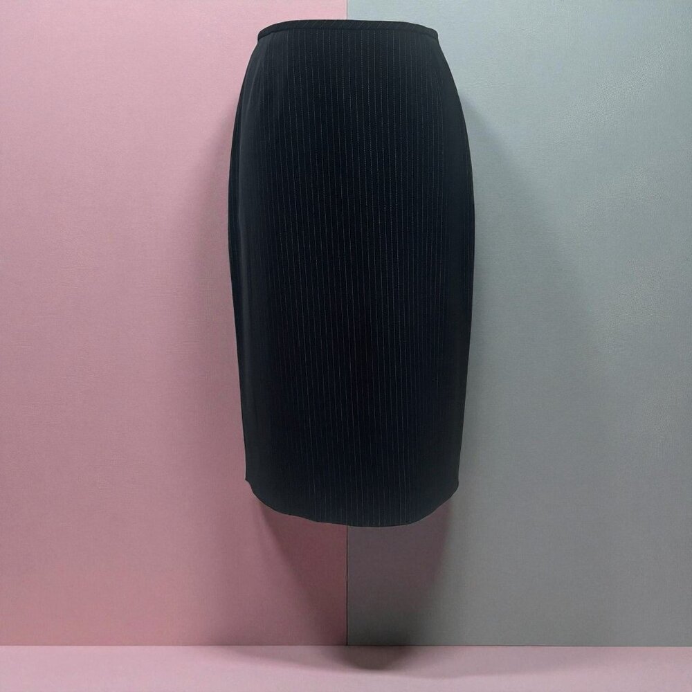 Tahari Pencil‎ Skirt Black Pinstripe Business Minimalist Dark Academia Size 2